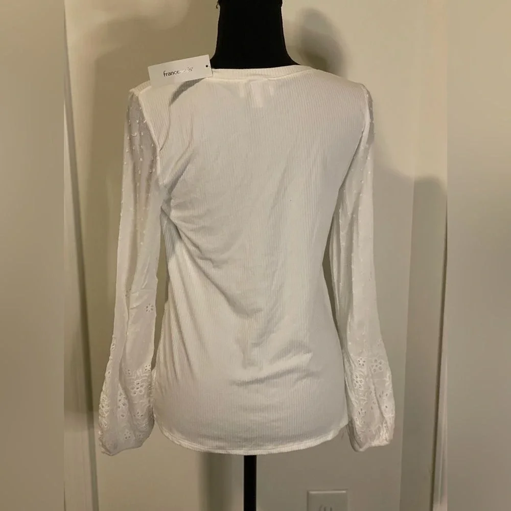 Francescas White Ribbed Twist Front Top Eyelet Lace Long‎ Sleeve Scoop Neck NEW